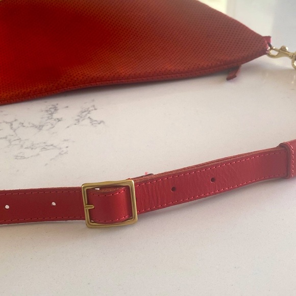 Clare V. Perforated leather Grande Fanny - Picture 4 of 4